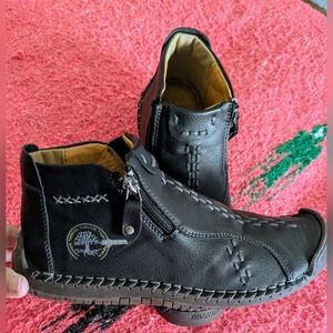 Shion Women’s Vegan Ankle Boots – Size US 9 / EU 40